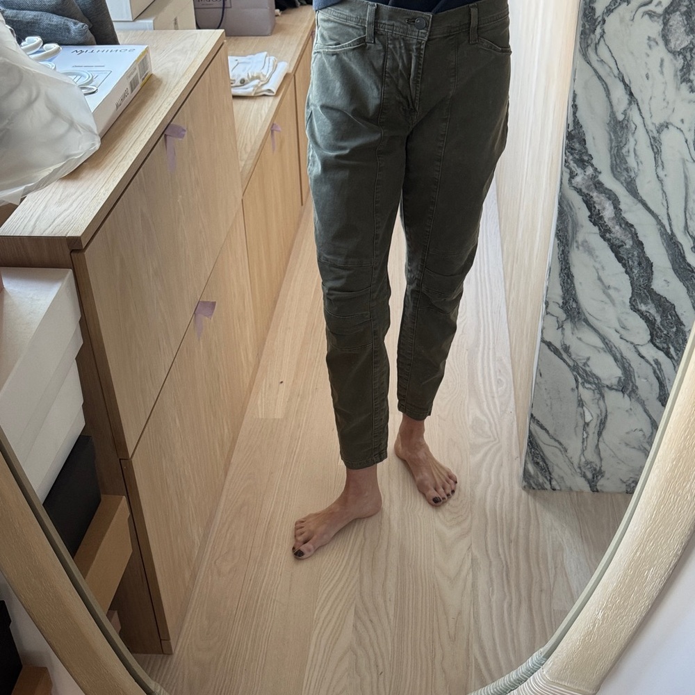 J Brand like new Forest Green cropped pants